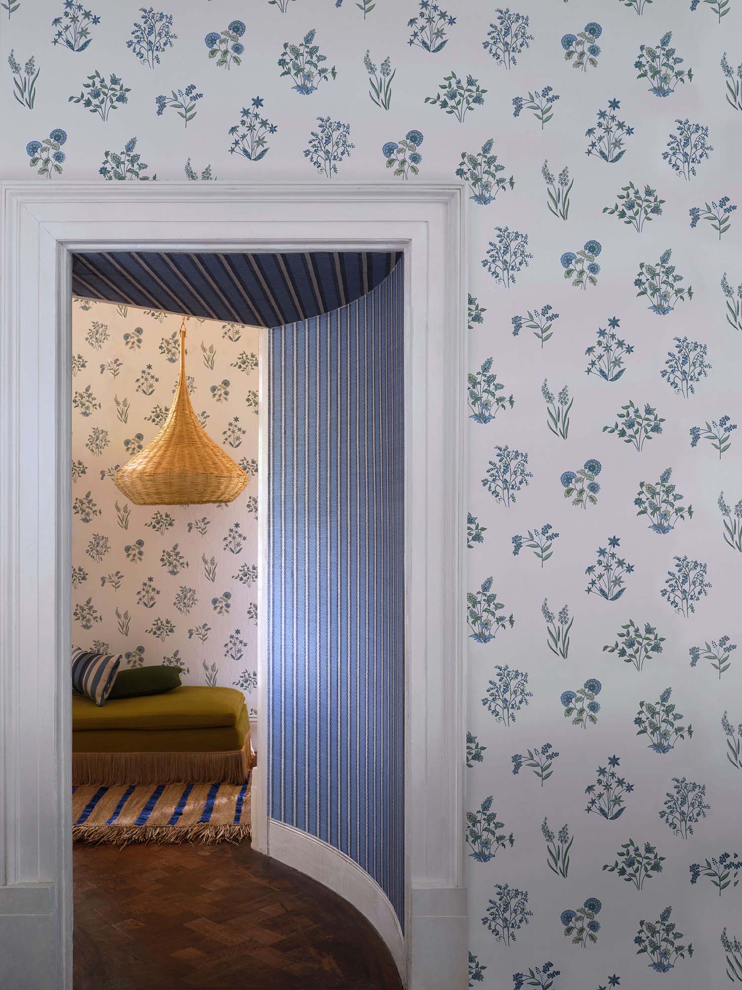 Liberty - Shepherdly Bouquet Lapis 