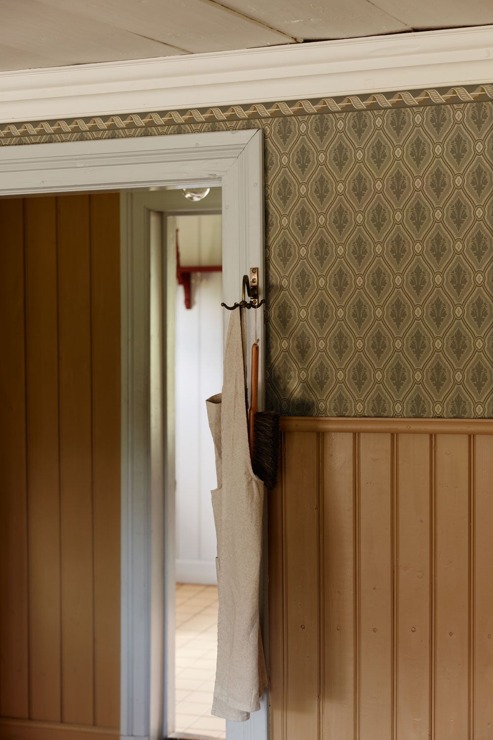 Duro - Eugen Bård Brun Gammalsvenska Papper