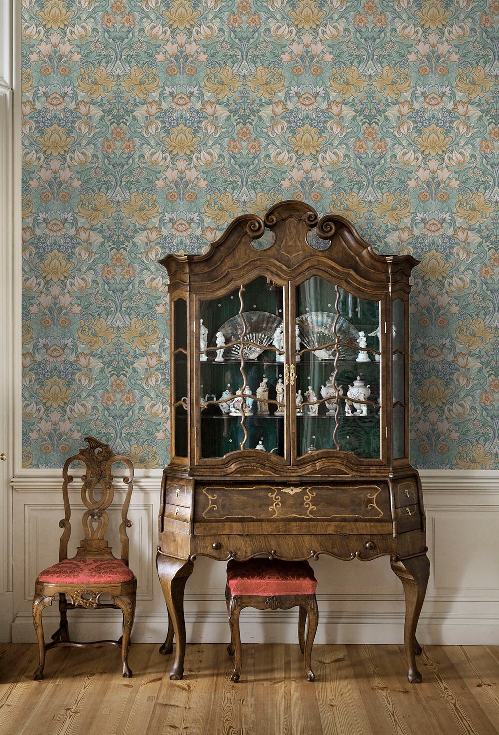 Intrade - Fleurmont Aqua Multi Tales of the Manor Tapet