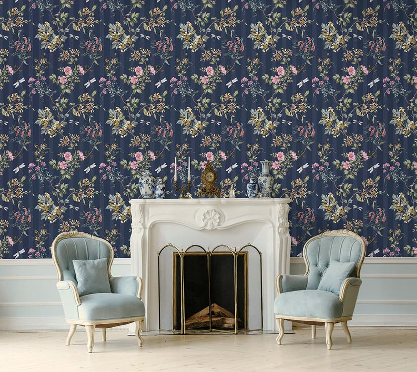 Intrade - Camberley Navy Multi Tales of the Manor Tapet