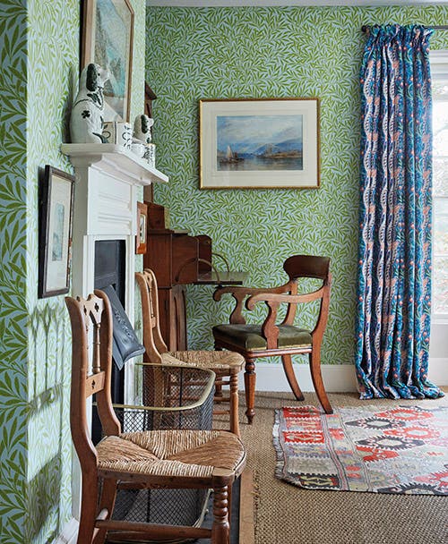 Morris & Co - Willow Sky/Leaf Queen Square Wallpapers