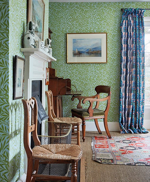 Morris & Co - Willow Sky/Leaf Queen Square Wallpapers