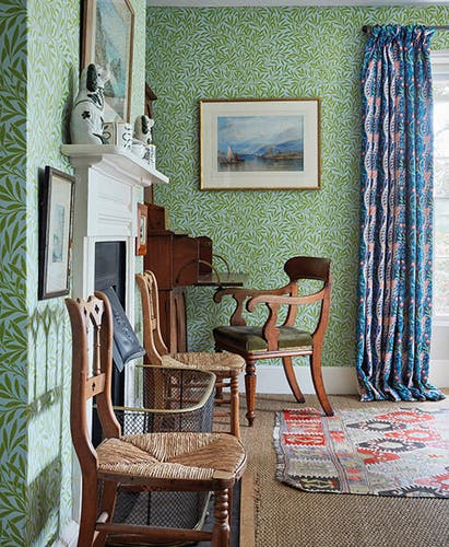 Morris & Co - Willow Sky/Leaf Queen Square Wallpapers