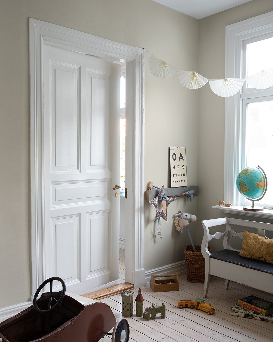 Midbec Tapeter - Vitpeppar