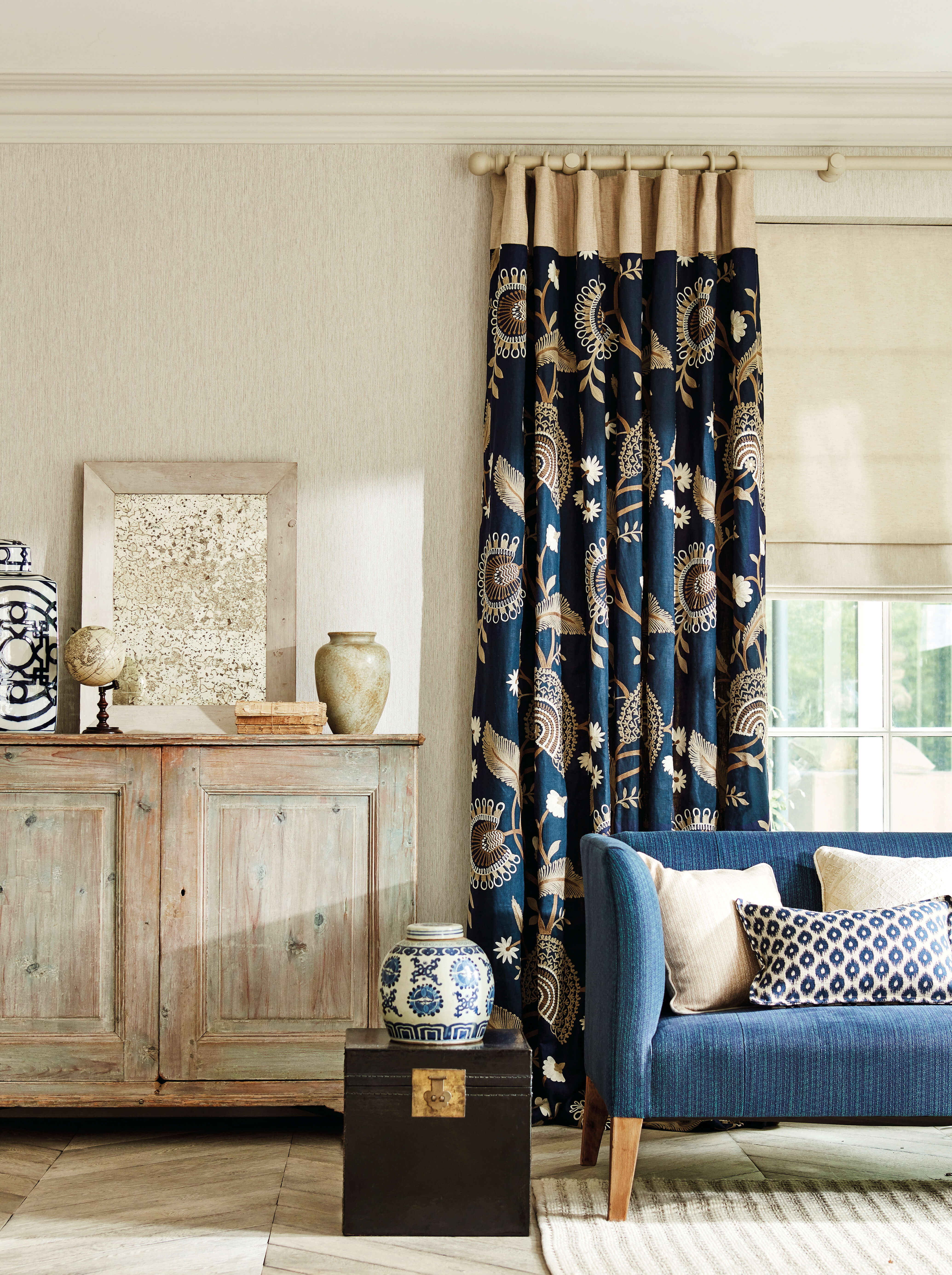 Sanderson - Caspian Strie Taupe Littlemore Wallpapers