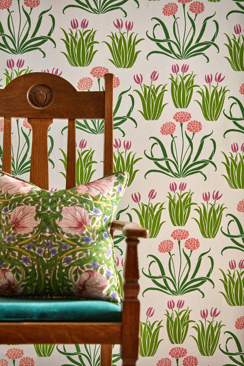 Morris & Co - Glade Tulip Fields Bedford Park Wallpapers
