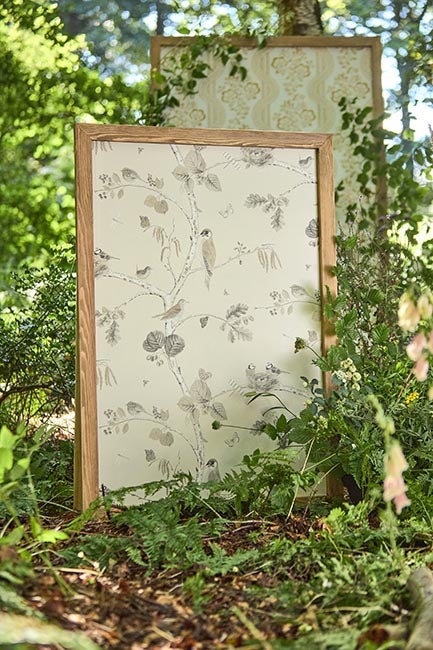 Sanderson - Woodland Chorus Sepia/Neu Country Woodland Wallcove