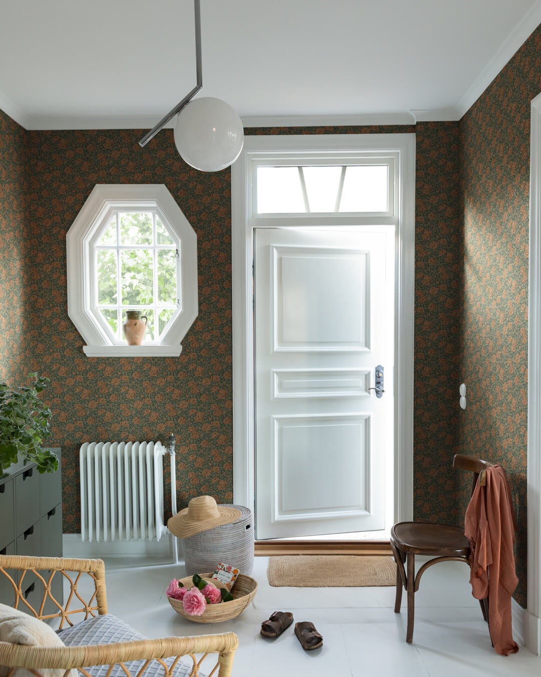 Midbec Tapeter - Rosengång