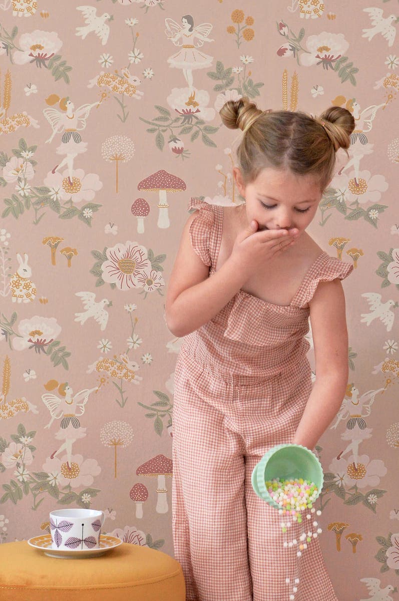 Majvillan - Old garden Poetry