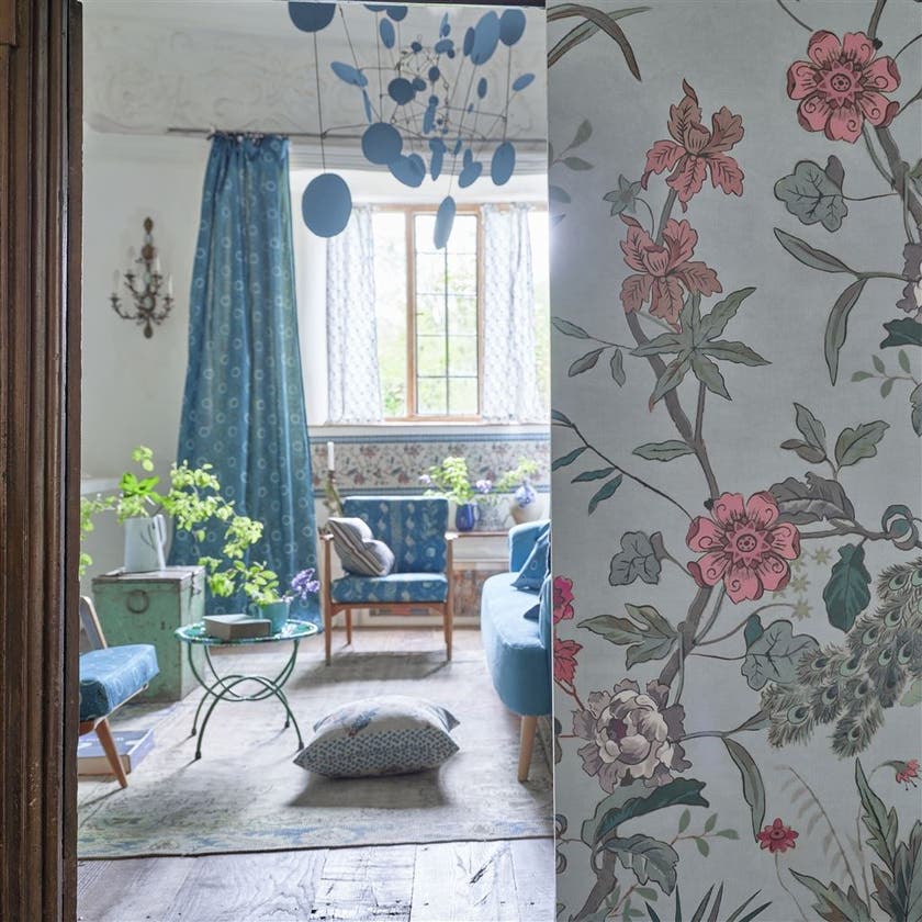 Peacock Toile Scene 3 Picture Book Wallpapers I