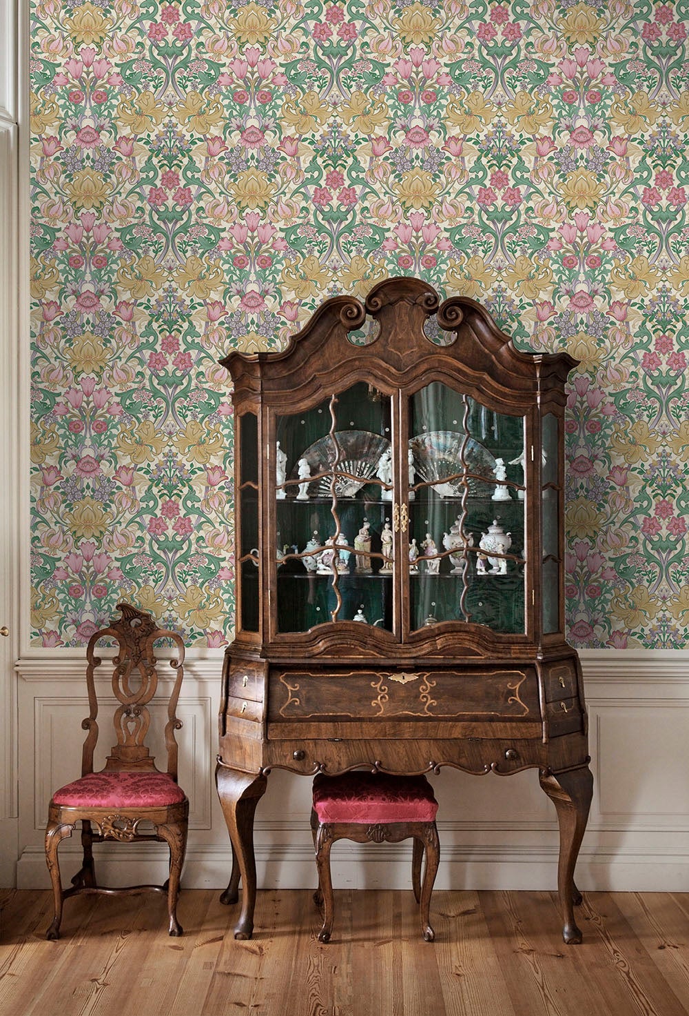 Intrade - Fleurmont Cream Multi Tales of the Manor Tapet