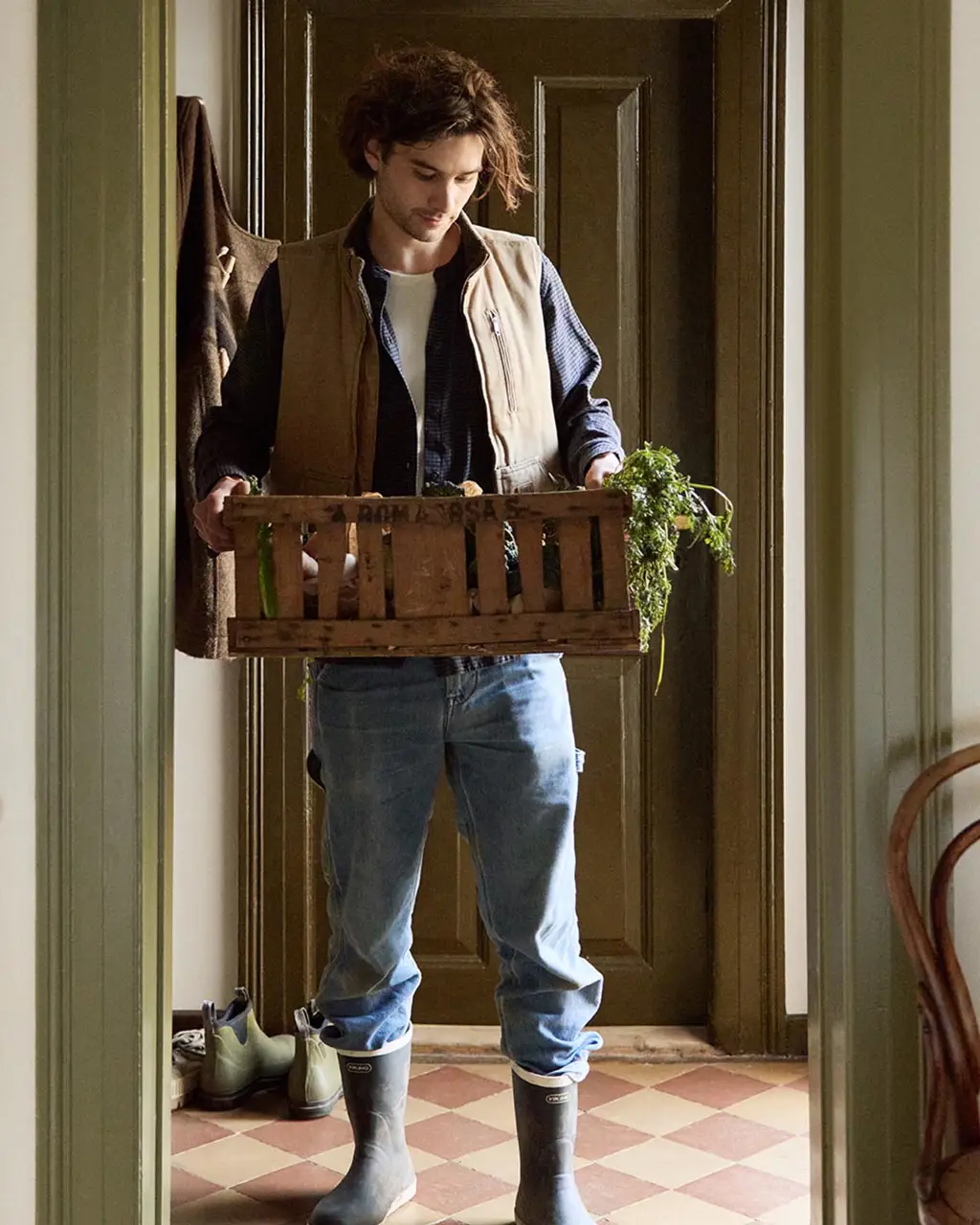 Seaweed Green 8597 - Jotun Lady Pure Color 10L