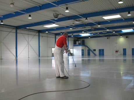 Rust-Oleum Pegakote - vattenburen epoxy golvfärg - RAL 7001 - 5L