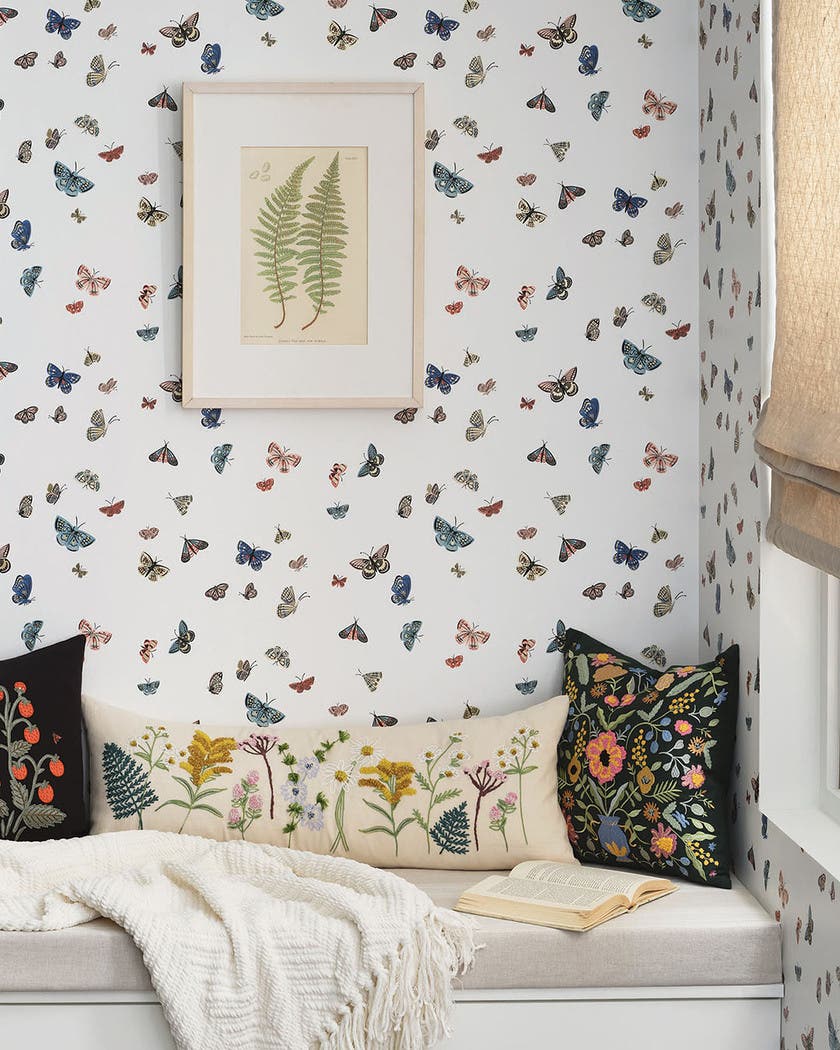 Midbec Tapeter - Butterfly House