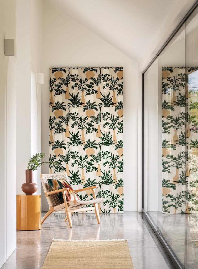 Osborne & Little - Amphora Irisa Amphora Emerald/Gol