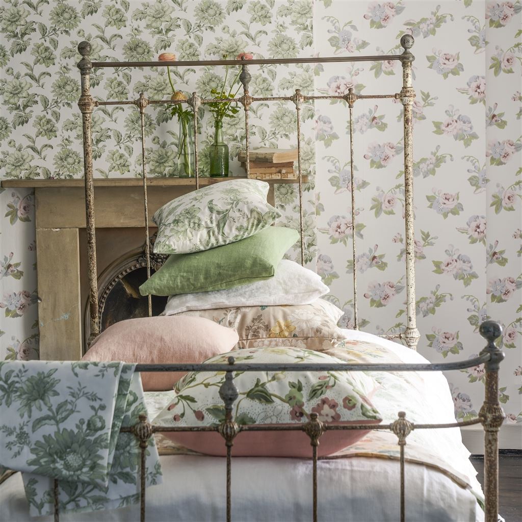 Designers Guild - Craven Street Flower Heritage Wallpaper