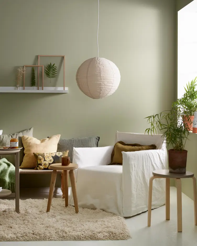 Lagerträd 8302 - Jotun Lady Pure Color 10L