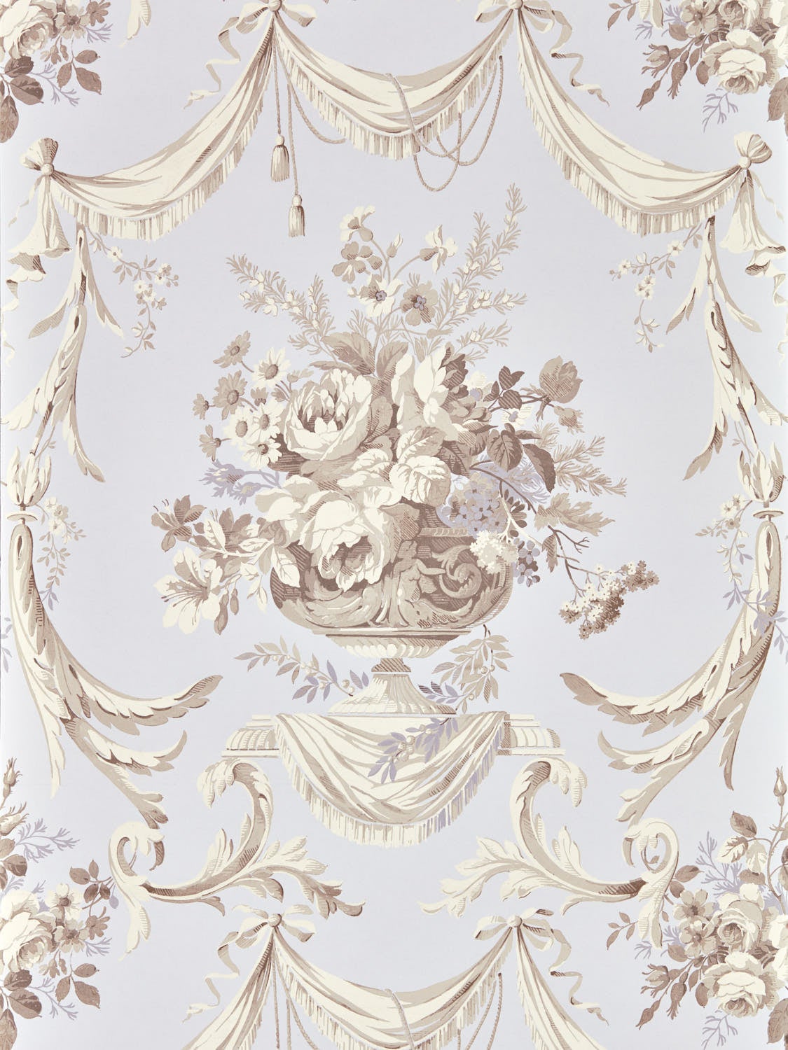 Sanderson - Andromeda`s Cup Tyrian Li Sanderson x Giles Deacon