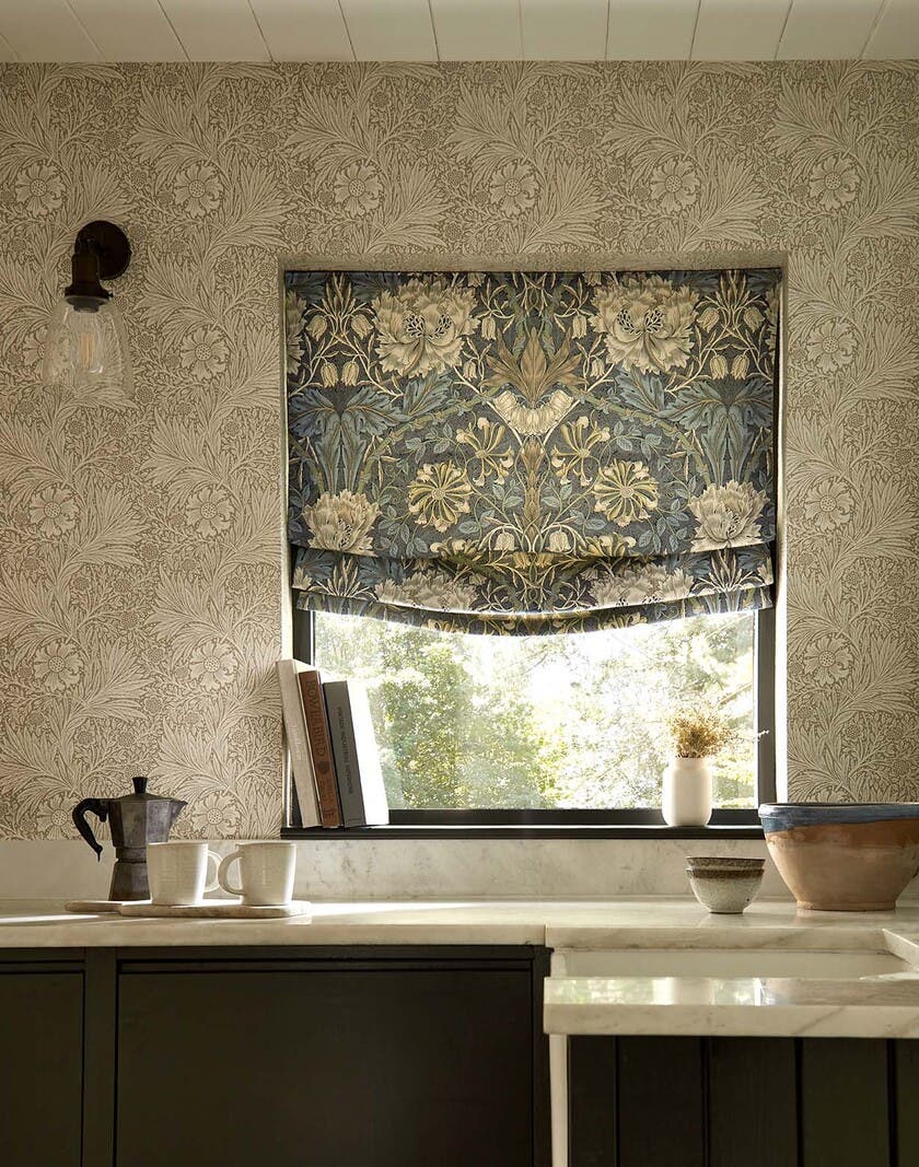 Marigold Linen Morris and Friends Wallpa