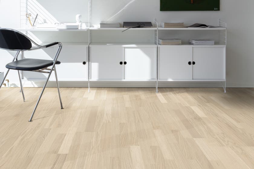 Lightwood Ek Vitlaserad 3-stav