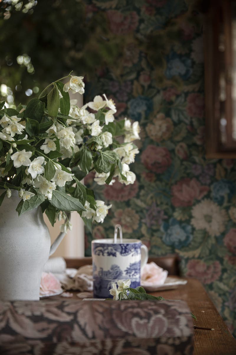 Boråstapeter - Nightingale Garden Mural