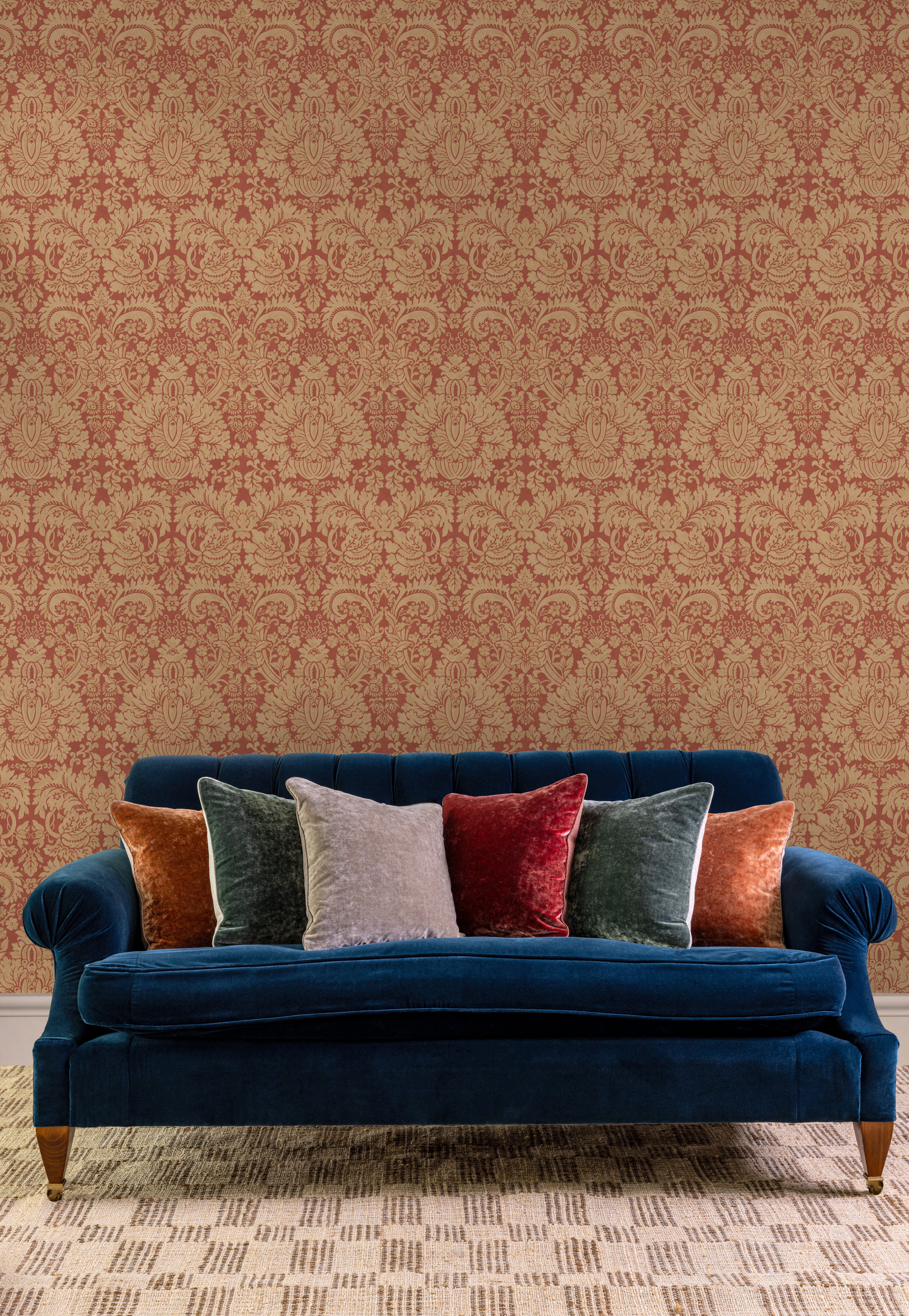 Queen's Damask Old Red