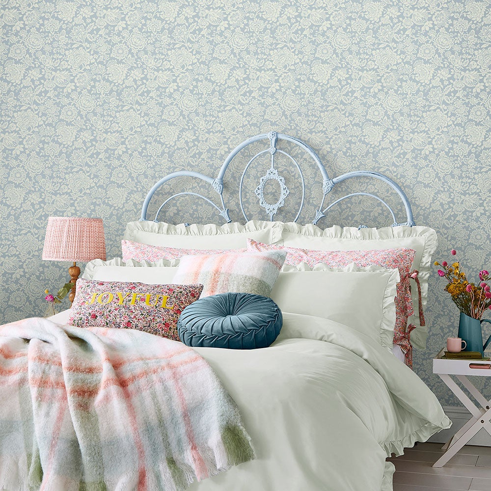 Laura Ashley vol. 3
