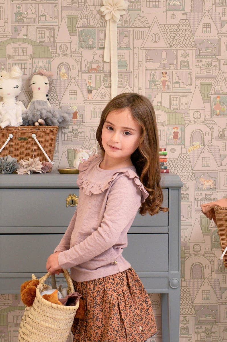 Majvillan - Dollhouse Poetry