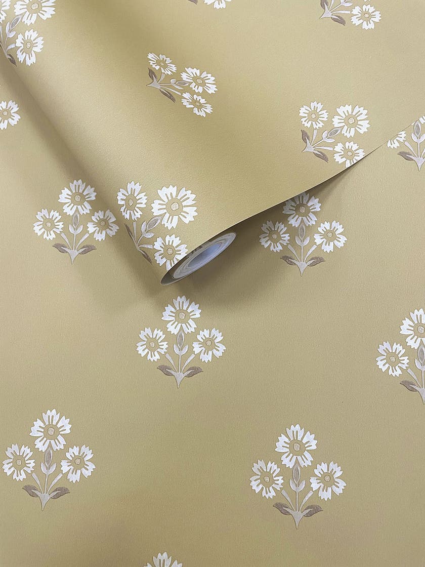 Intrade - Isadora Ochre Tales of the Manor Tapet