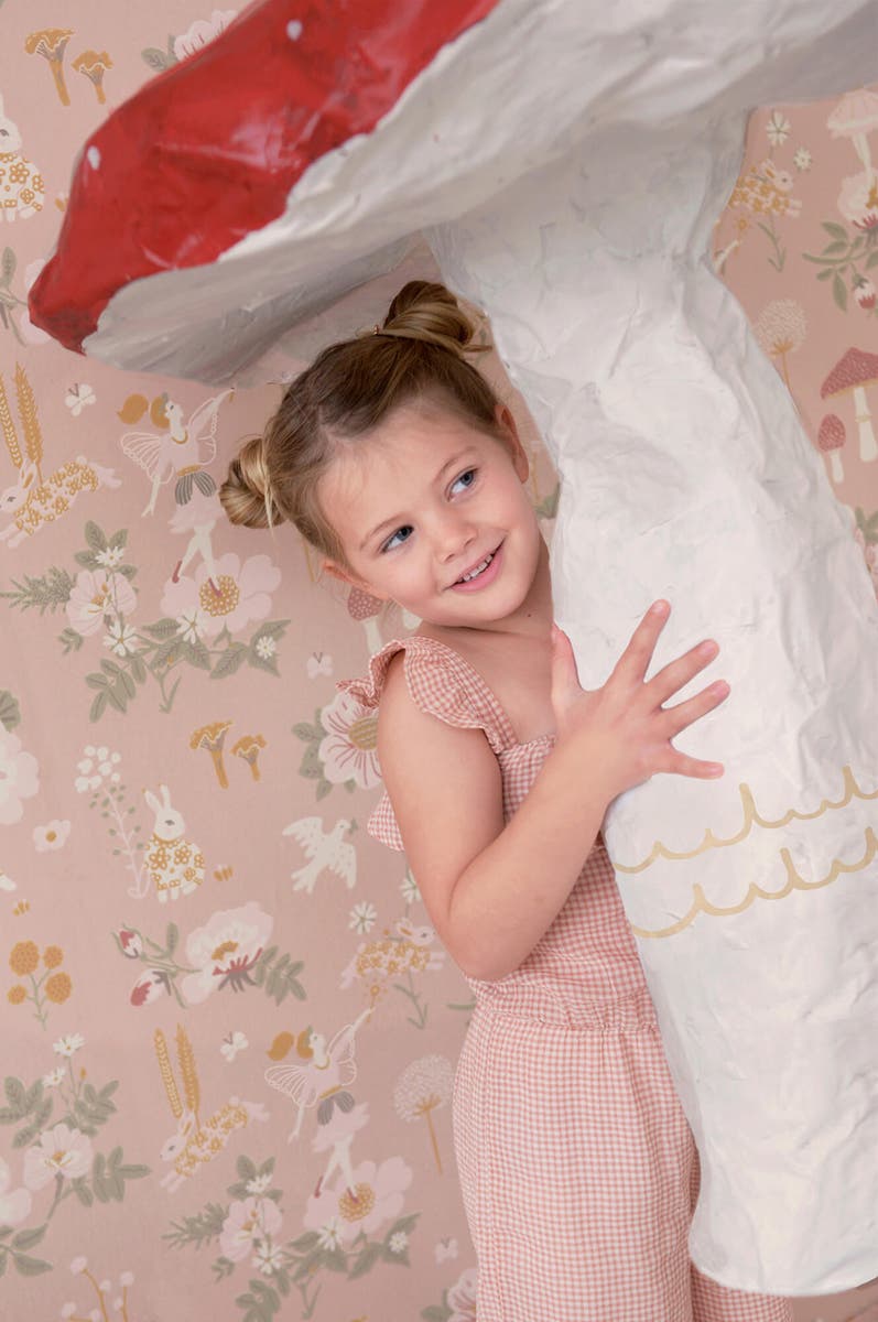 Majvillan - Old garden Poetry