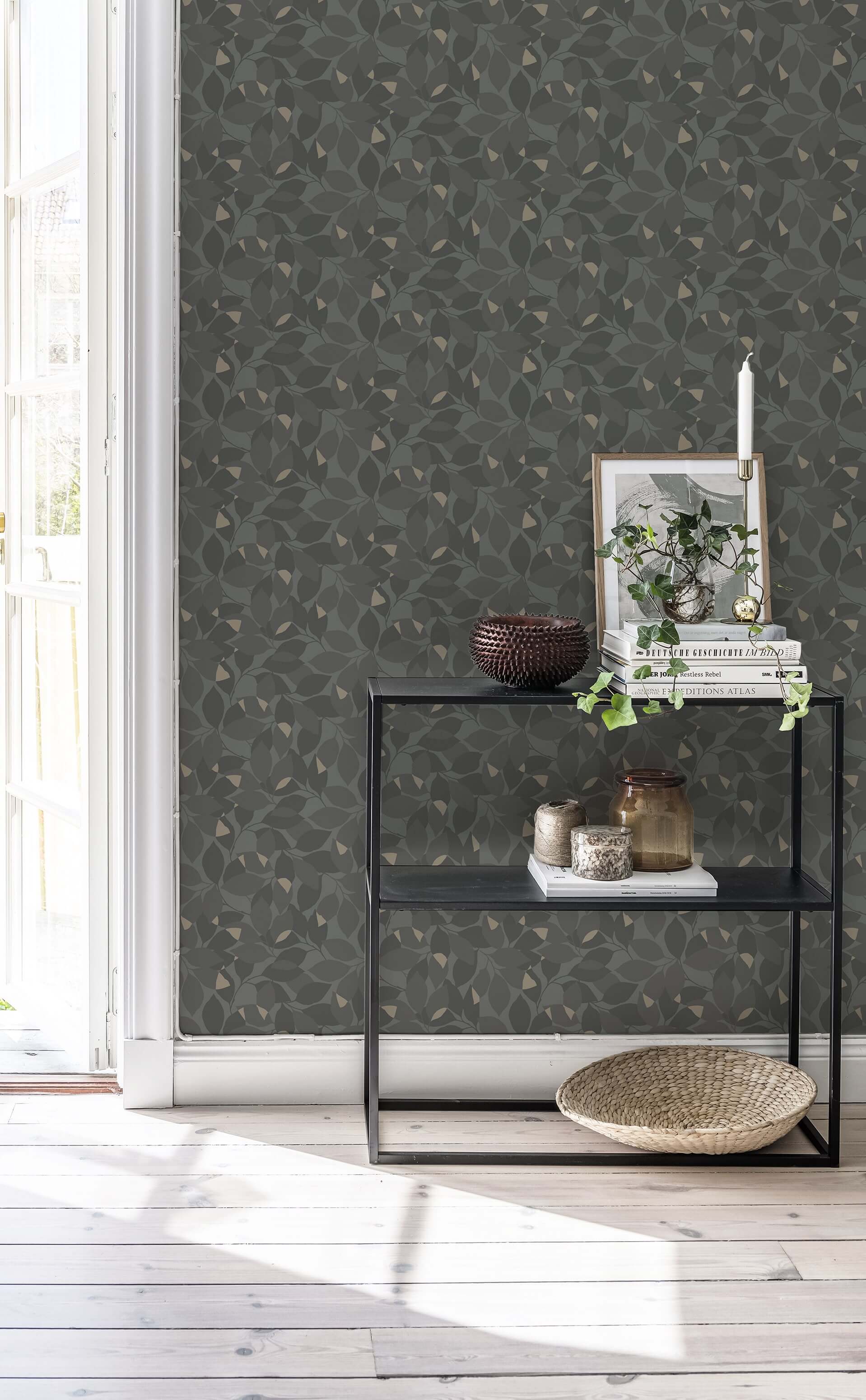 Duro - Augusti, Svart Blommor&Blad